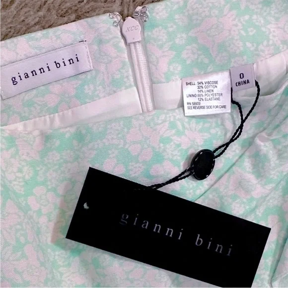 Gianni Bini Mini Skirt - Picture 5 of 5